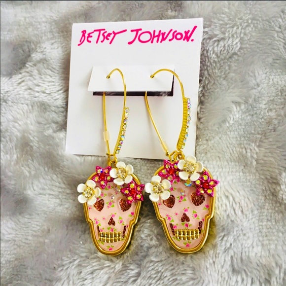 Betsey Johnson earrings Skull opulent - Picture 1 of 1